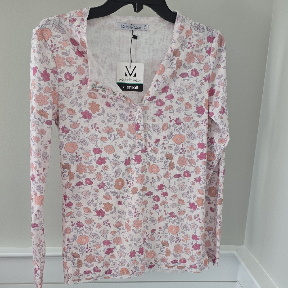 Michelle Mae Floral Long Sleeve Top in Pink and White